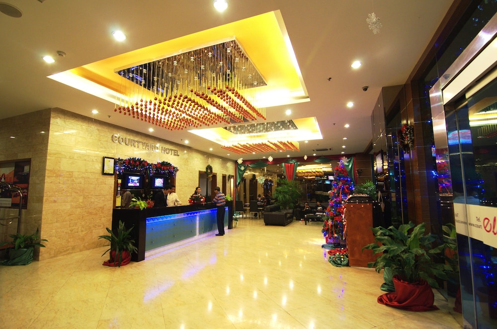 Courtyard Hotel At 1borneo 7/59