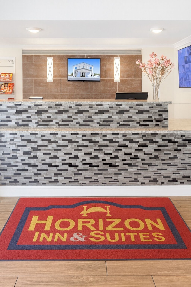 Horizon Inn & Suites 8/48