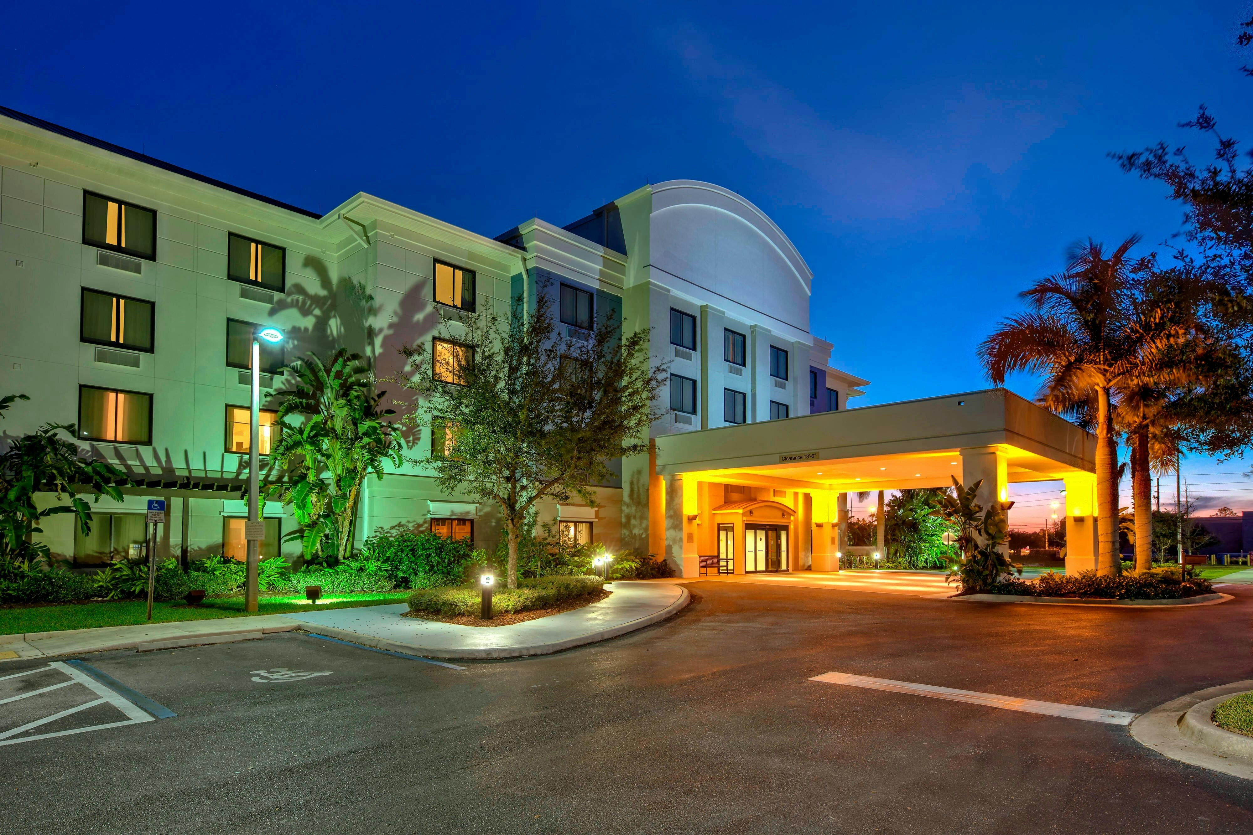 SpringHill Suites by Marriott Naples 38/40