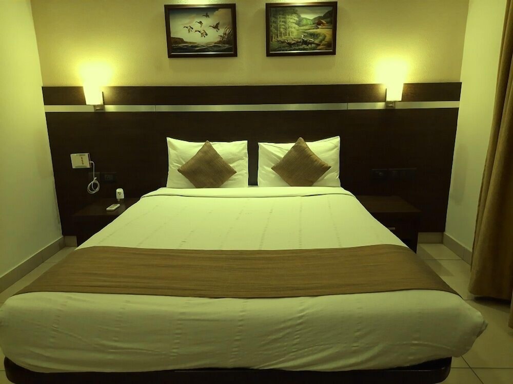NAGARJUNA SUITES 14/43