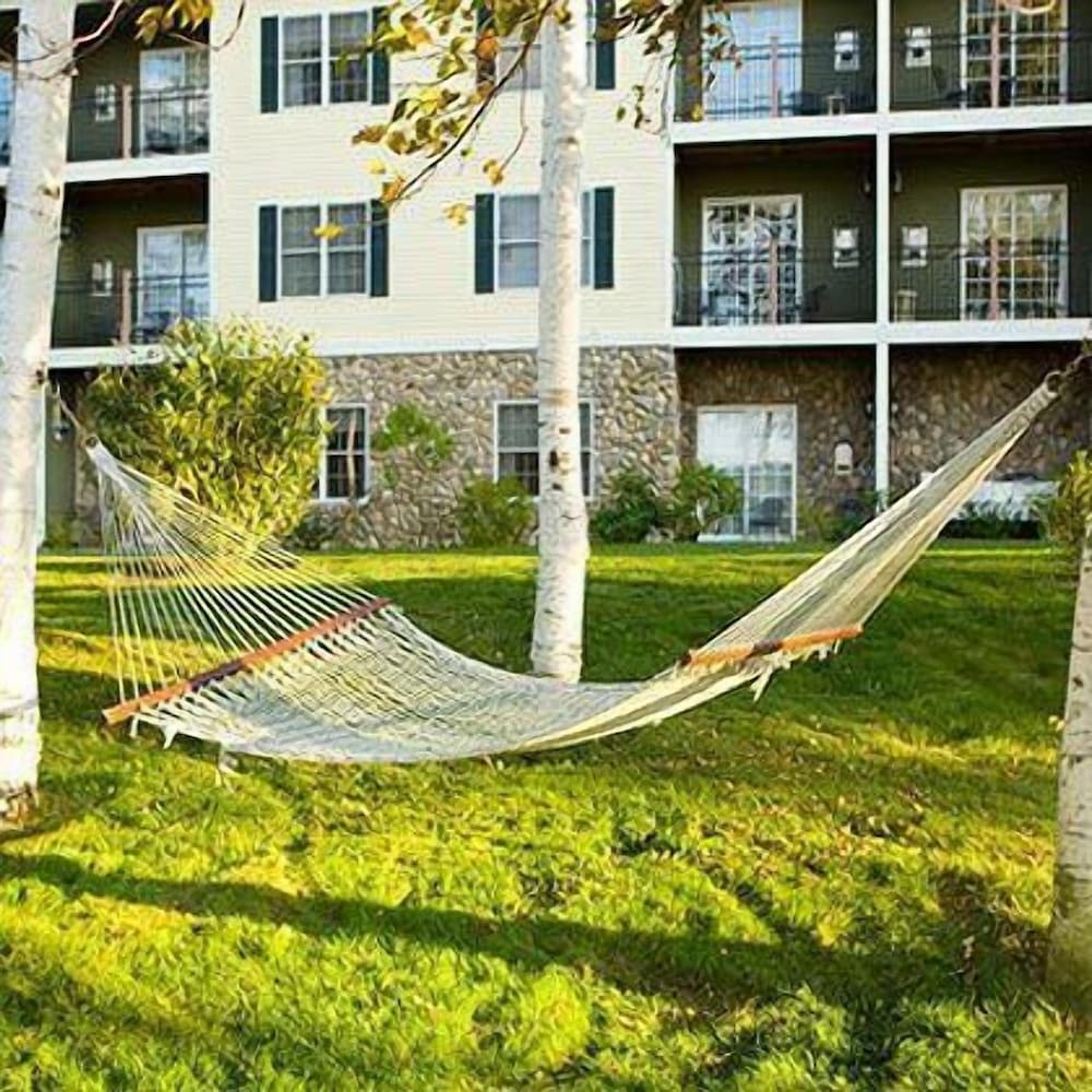Mountain Edge Suites at Sunapee, an Ascend Collection Hotel 65/69