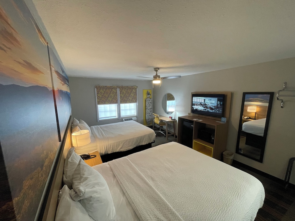 Days Inn by Wyndham Holladay 23/50