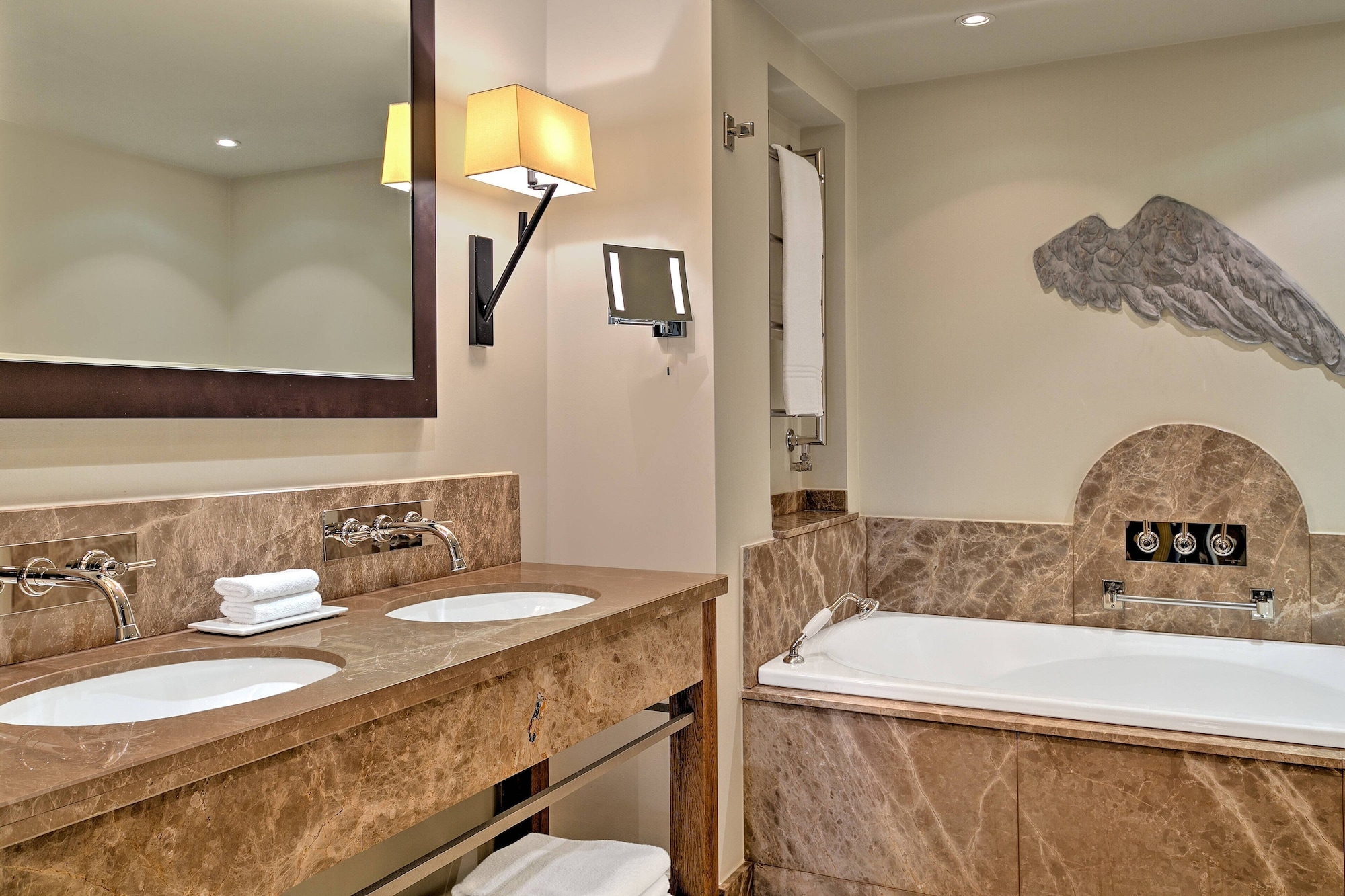 Deluxe, King Bed, Augustine Hotel Prague 10/10