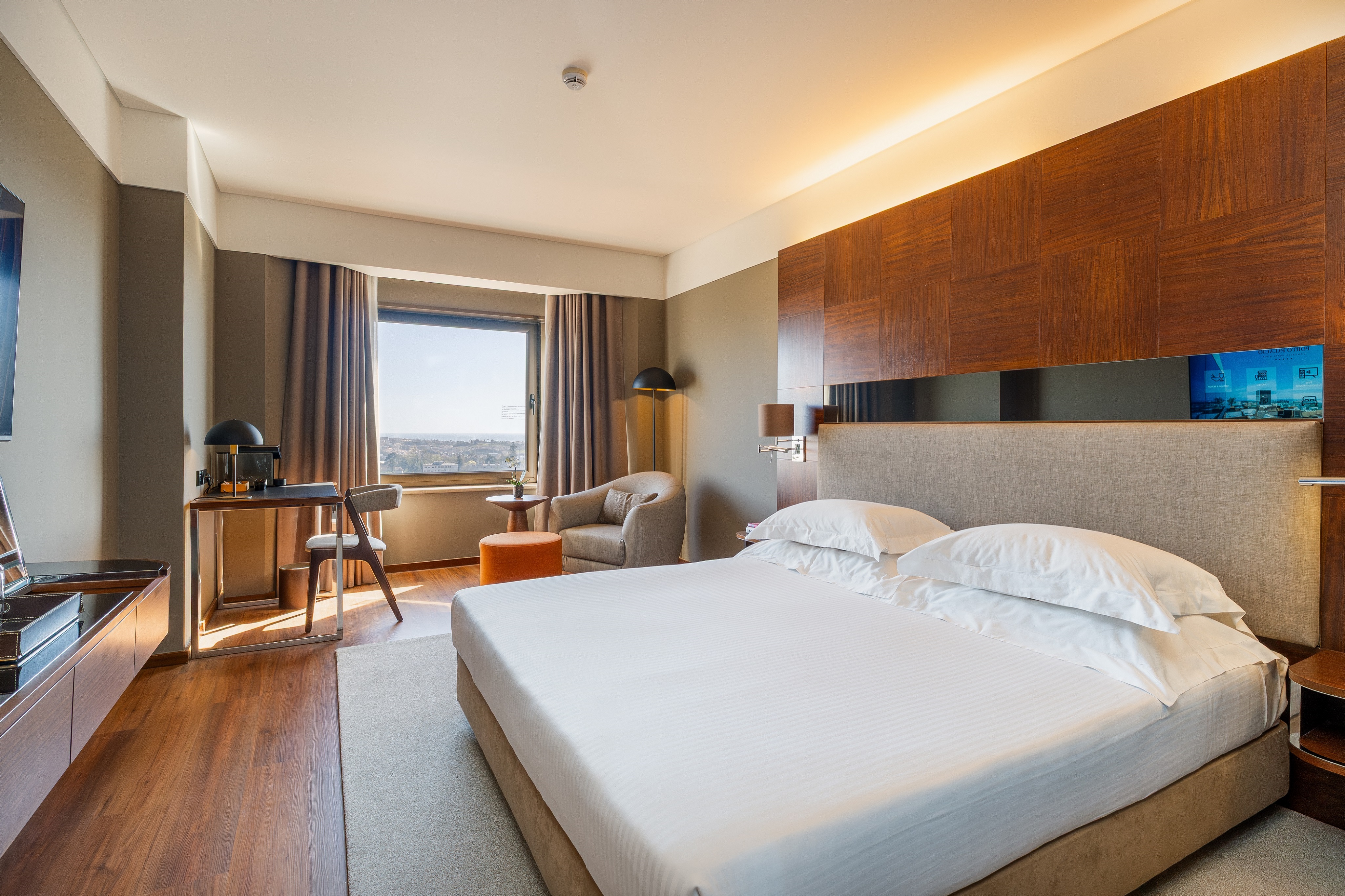 غرفة تنفيذية مفردة بسرير مزدوج في طابق مرتفع، Porto Palacio Hotel By The Editory 2/4