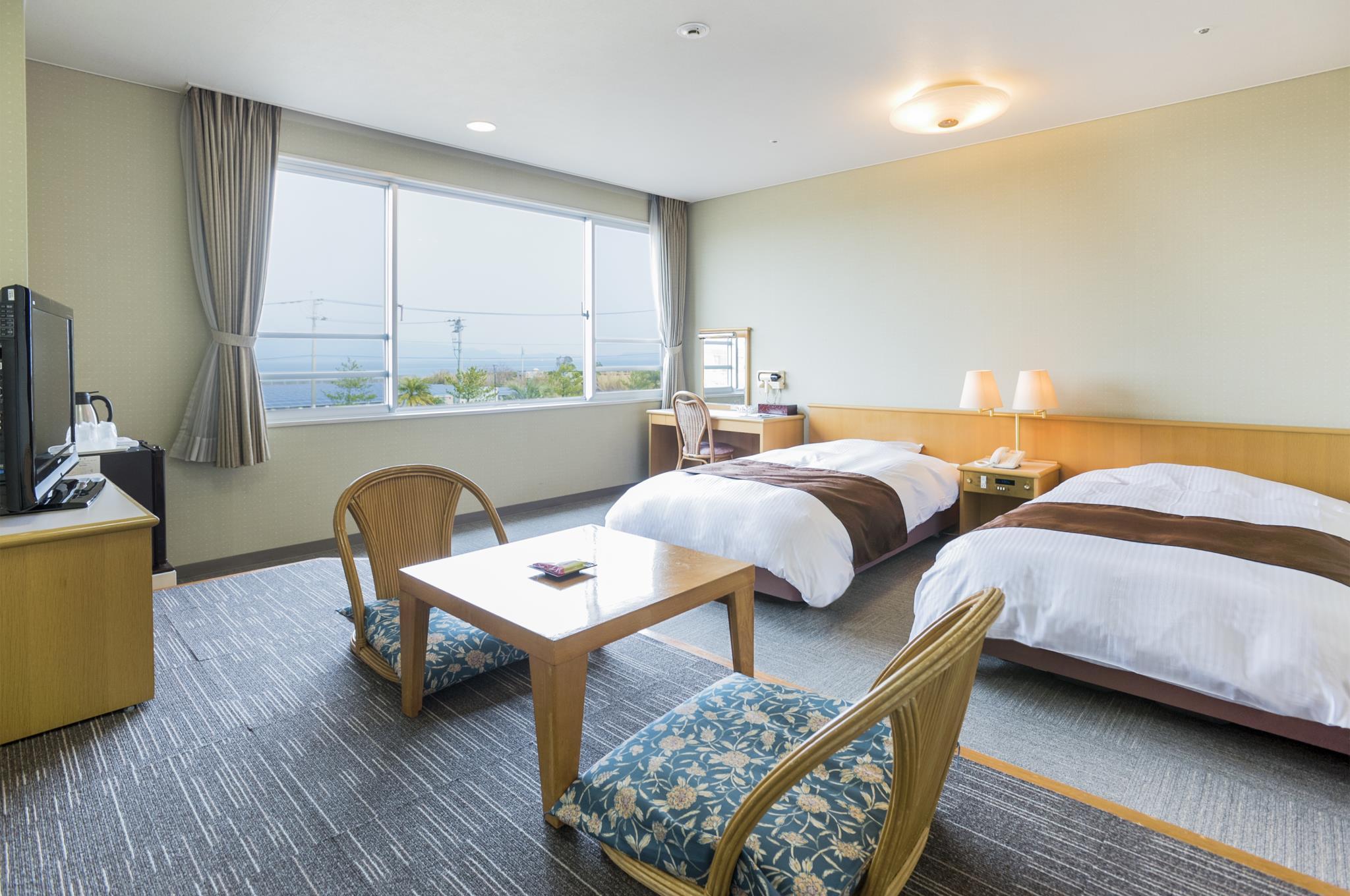 Room, Twin Beds, Side Ocean View