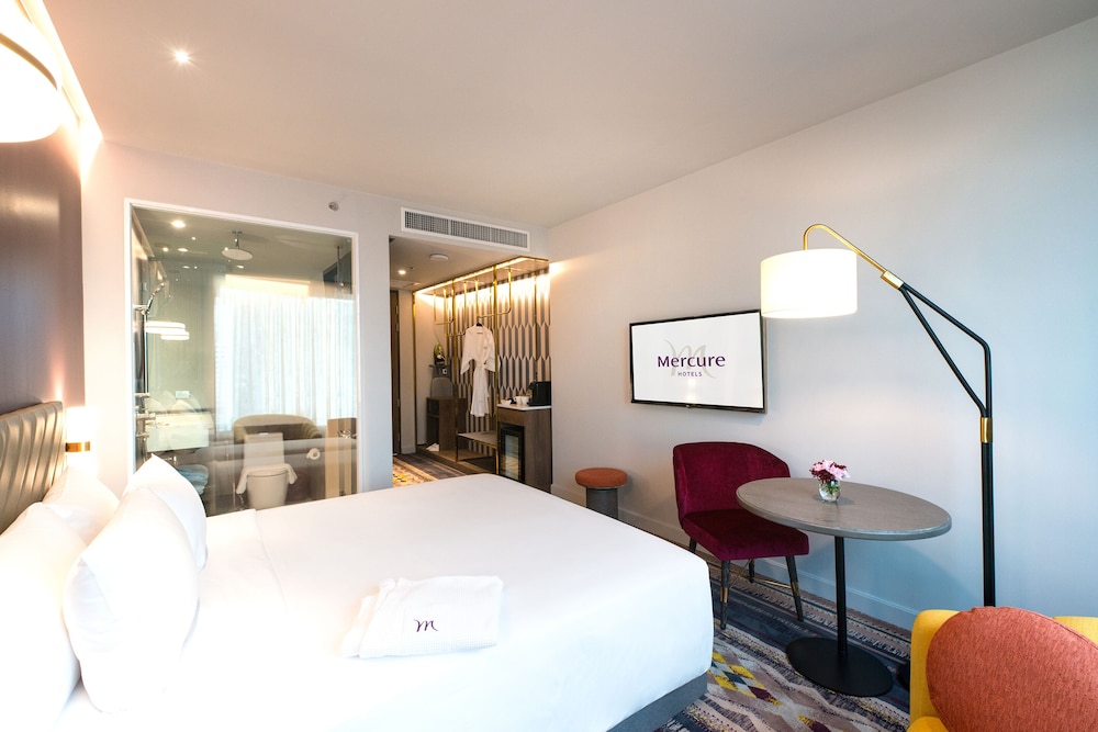 Mercure Bangkok Sukhumvit 24 15/75