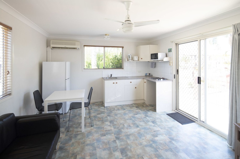 Ingenia Holidays Taigum Formerly Colonial Village 9/76