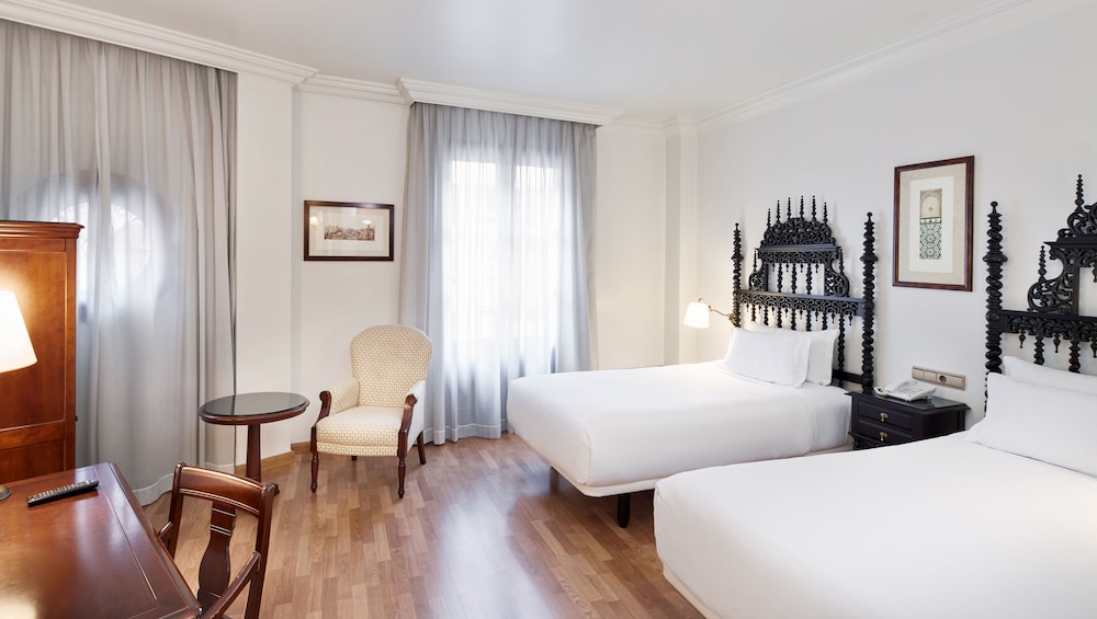 SUPERIOR, TWIN BEDS