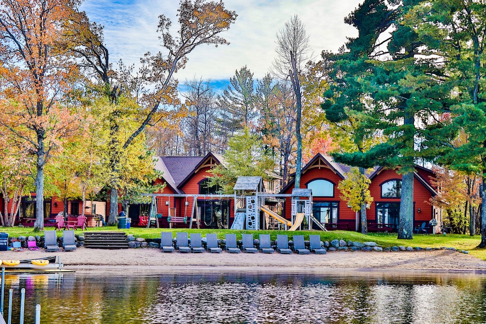 Good Ol Days Family Resort 43/50