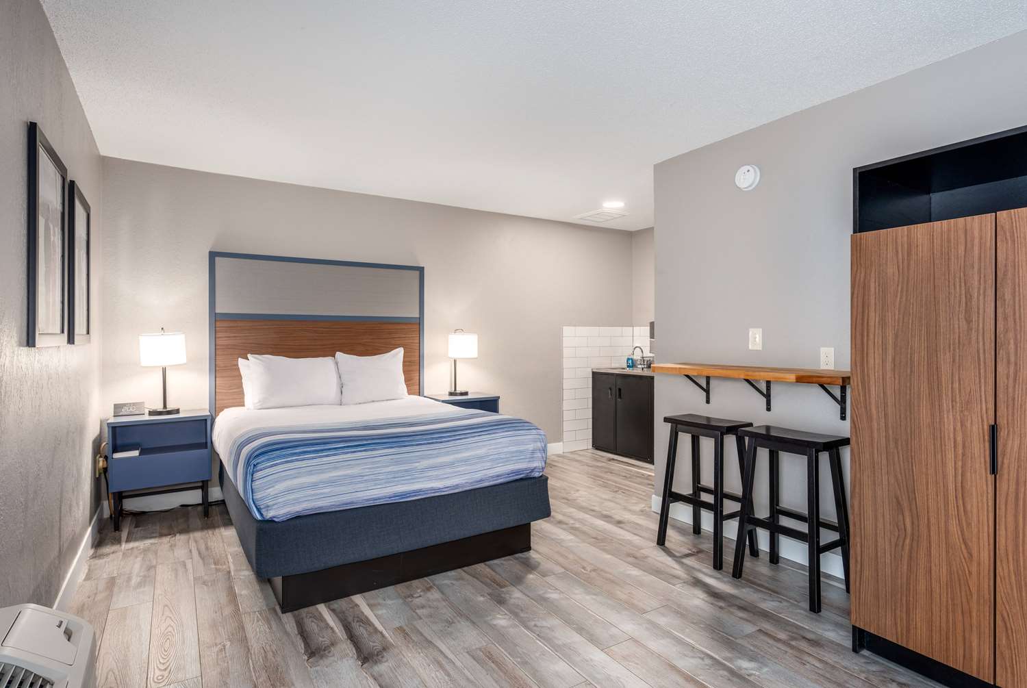 AmericInn by Wyndham New Richmond 11/40