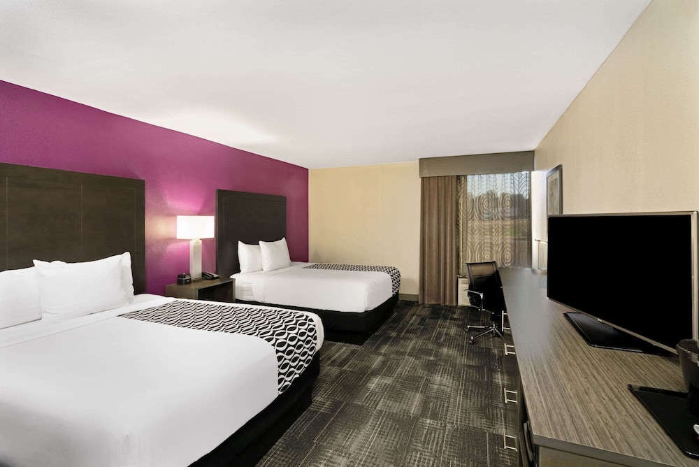 La Quinta Inn And Suites By Wyndham Columbus Ms 10/29