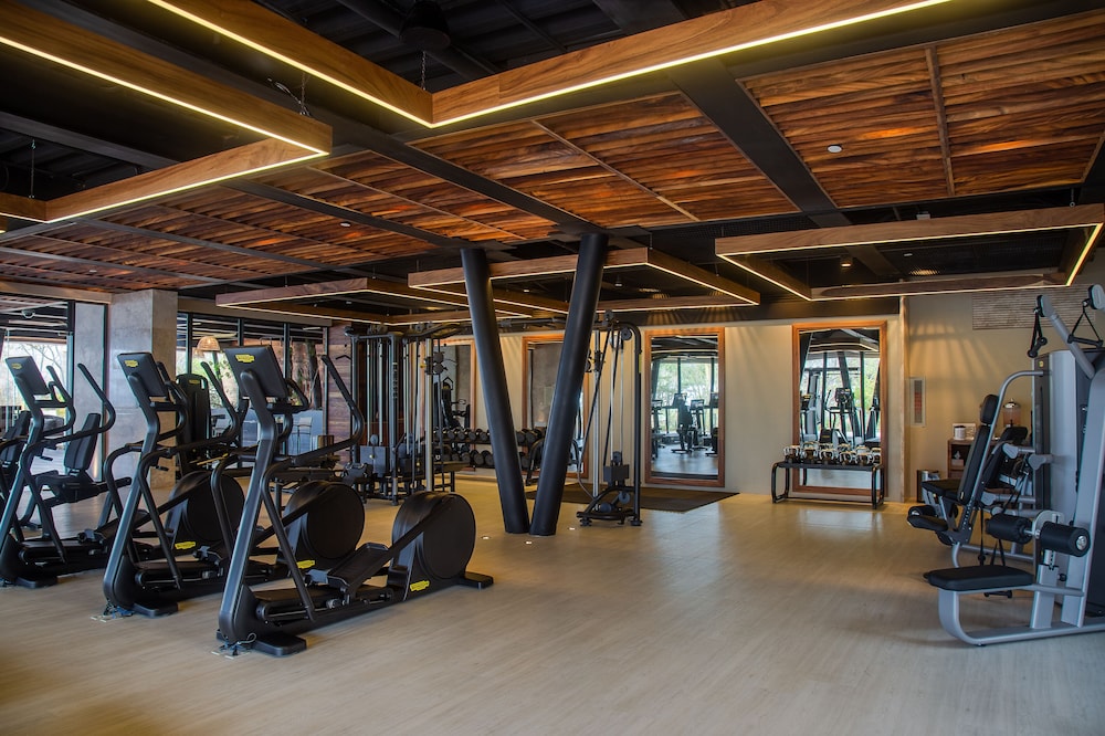 The Club at Solaz Luxury Villas 46/70