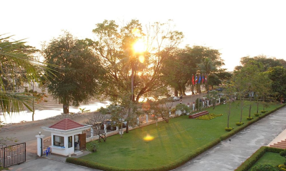 Mekong Sunshine Hotel 42/44