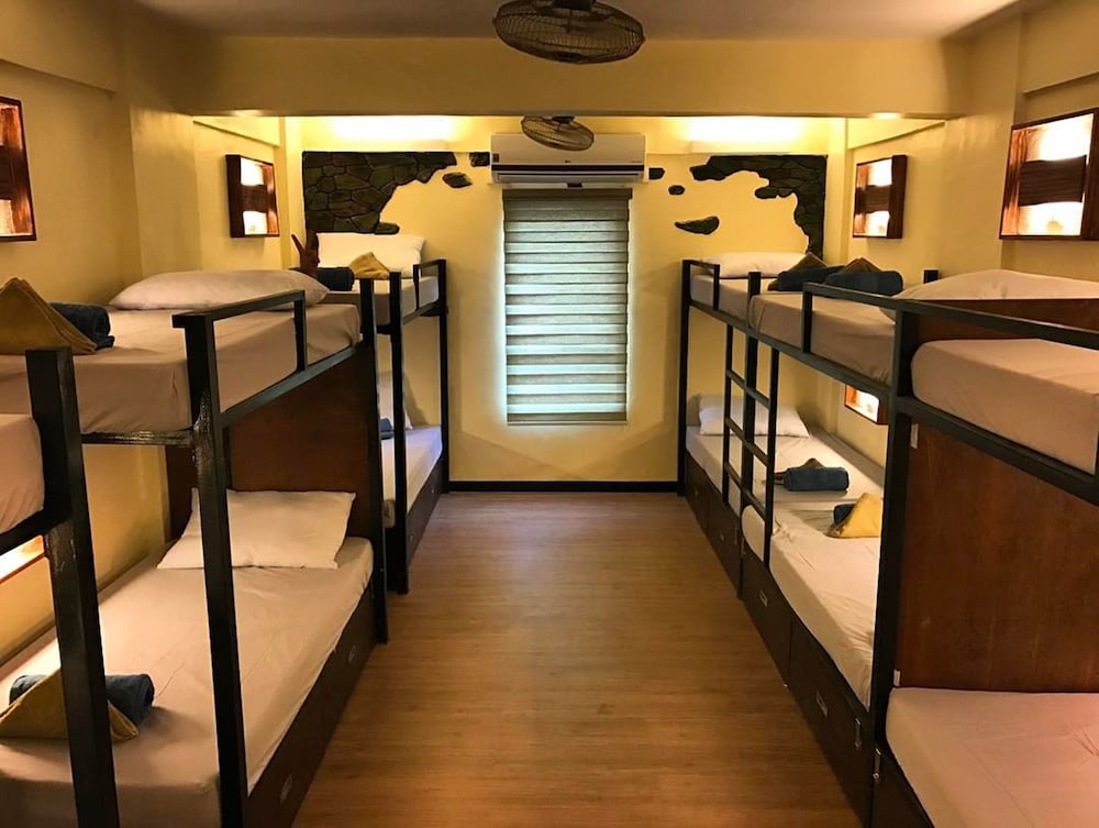 Outpost Beach Hostel - Adults Only 37/57