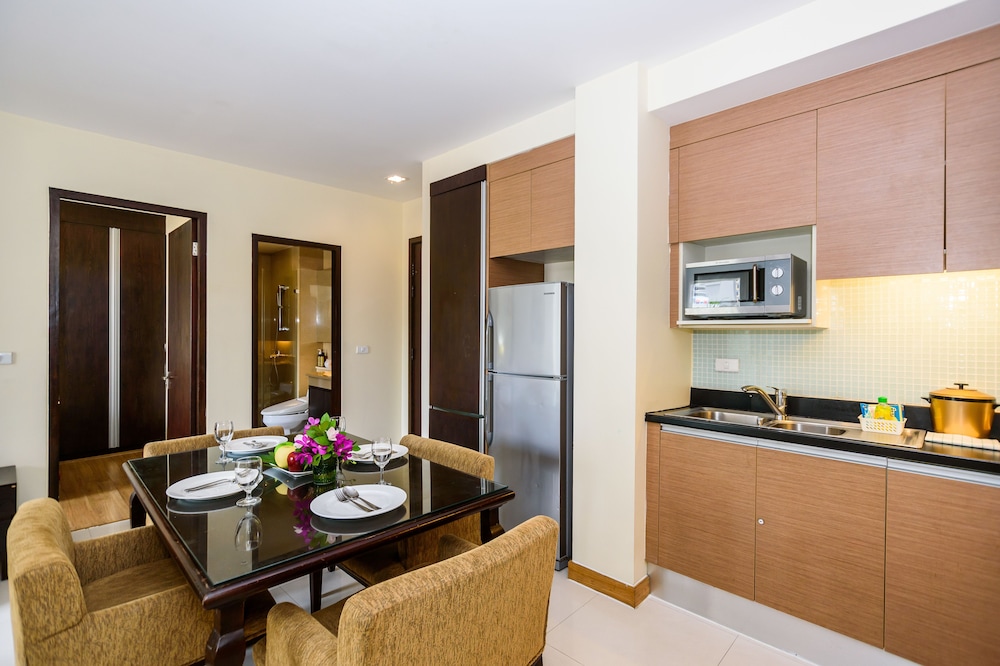 Lohas Residences Sukhumvit 56/71
