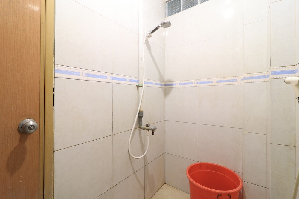 Eiffel Residence Batu Tulis 37 - Female Only 18/21