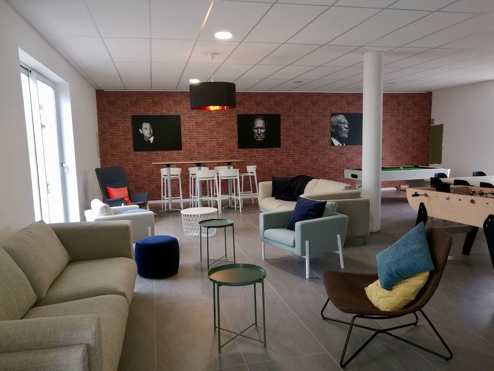 Brit Hotel Confort Martigues 30/51