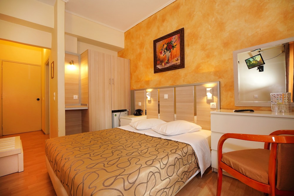 SOCRATES HOTEL 22/44
