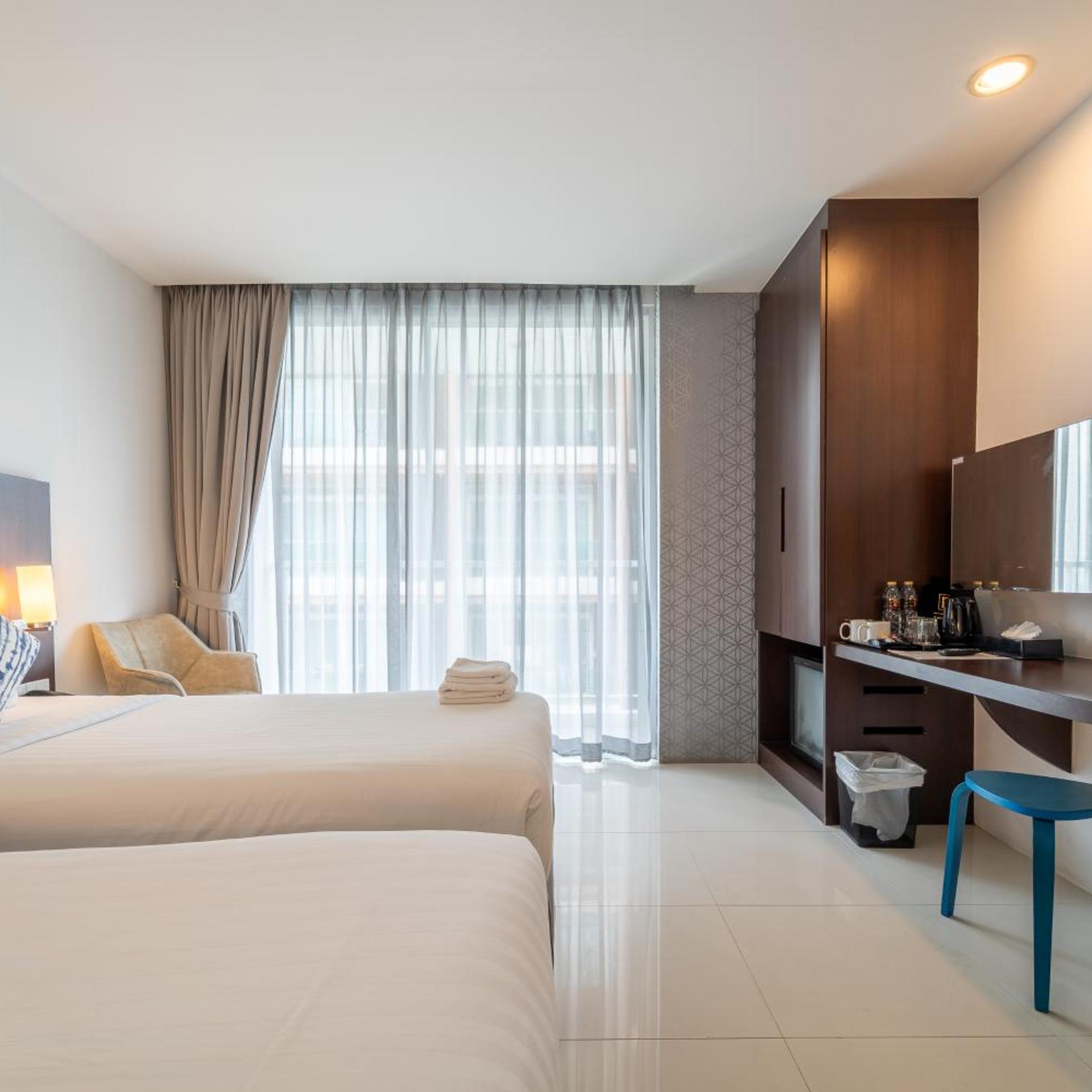 غرفة بسريرين منفصلين بشرفة، Rodina Beach Hotel 10/10