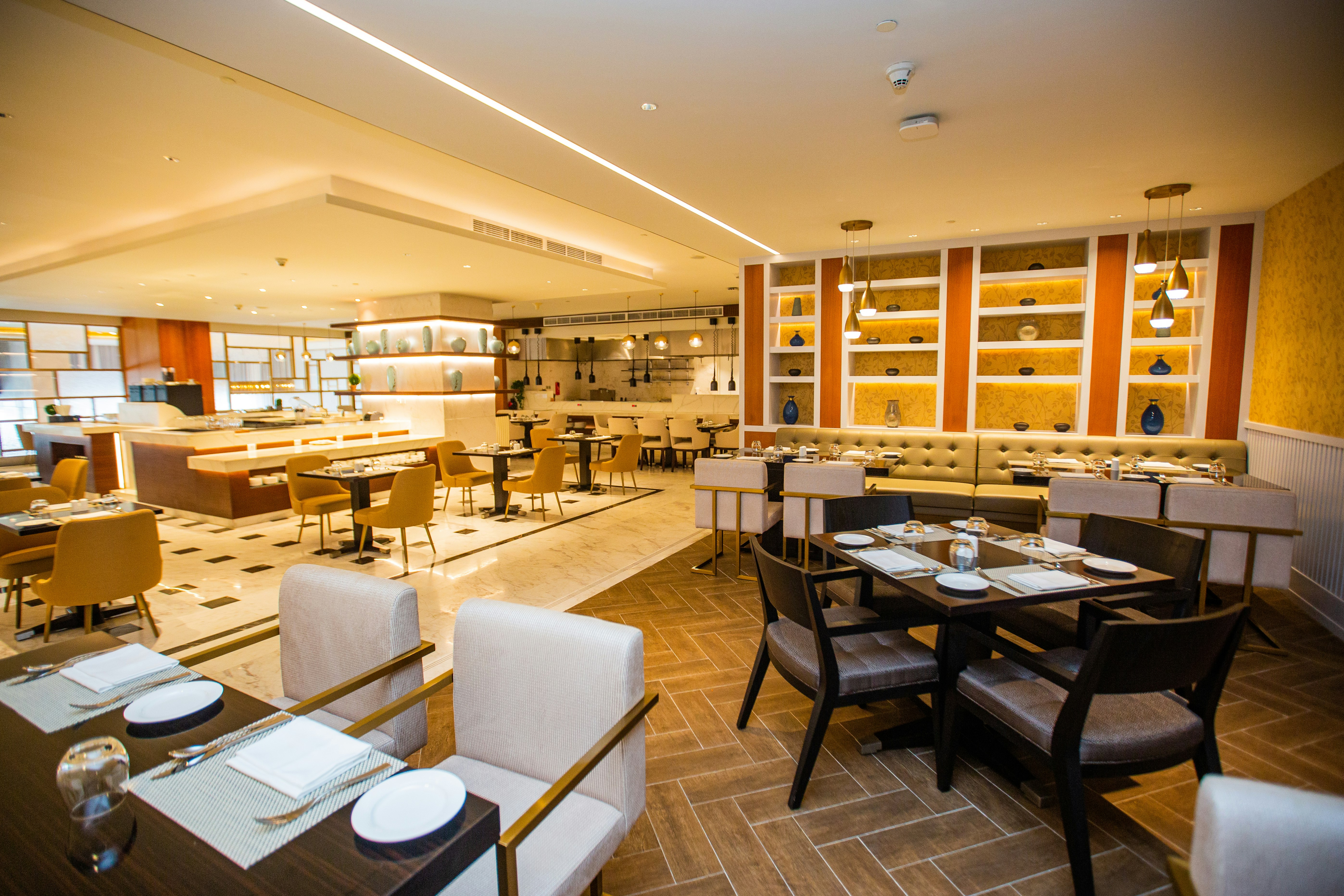 Johari Rotana 47/66
