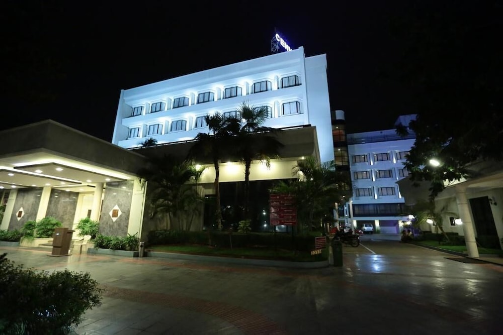Hotel Cenneys Gateway 2/49
