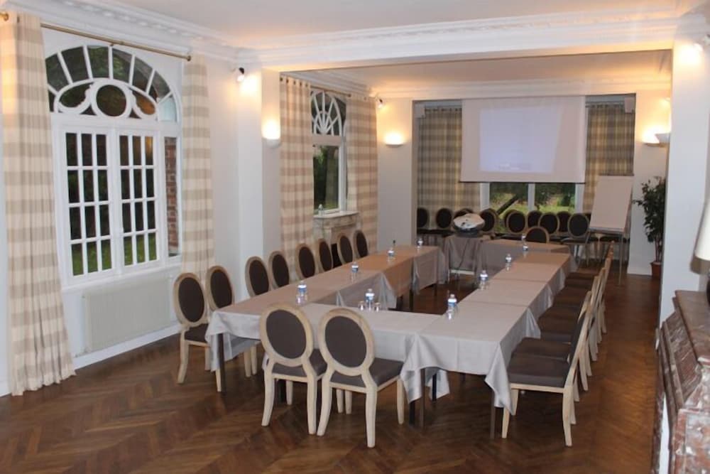 HOTEL LE MANOIR DE GAVRELLE 26/38