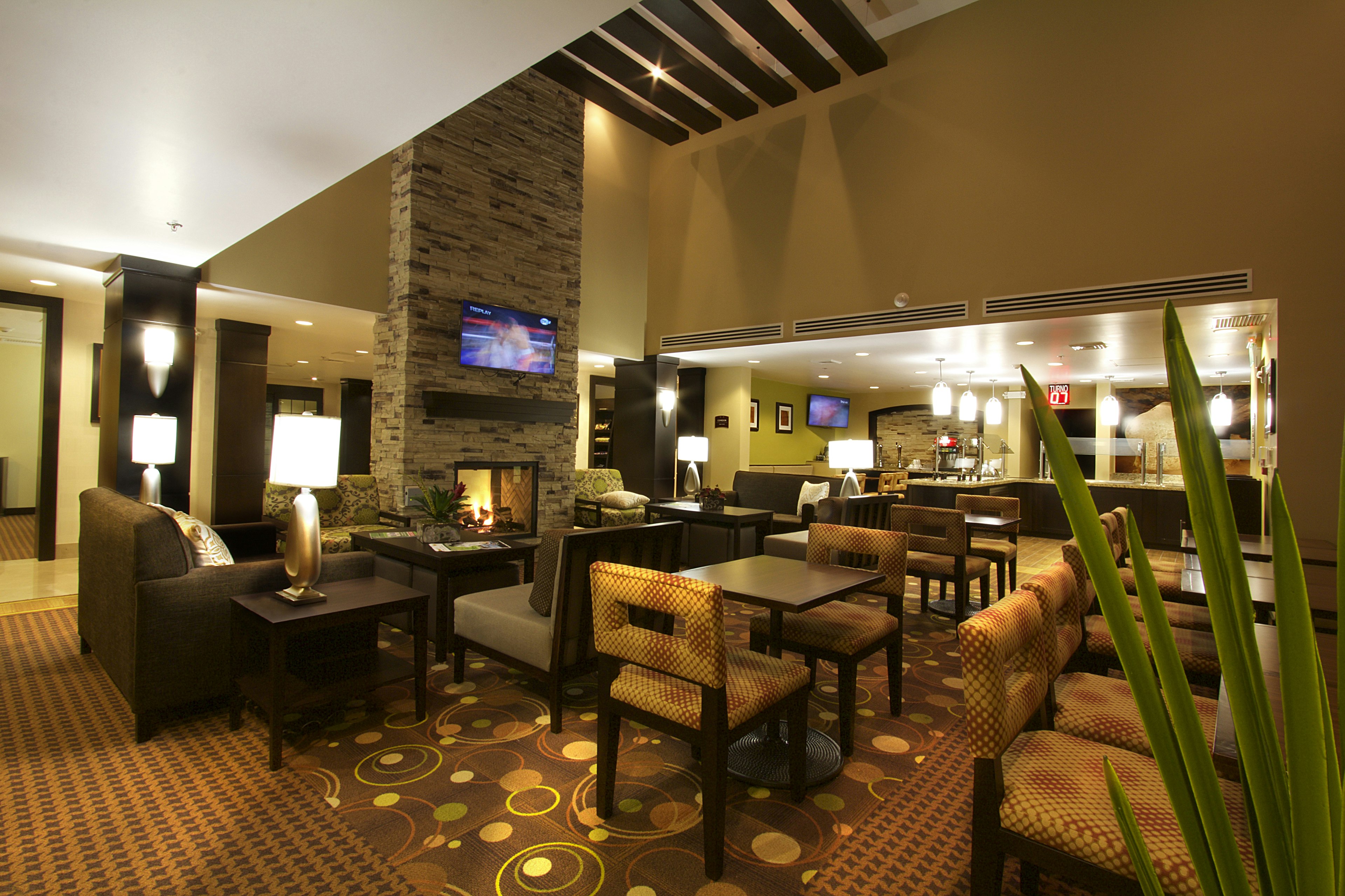 Staybridge Suites CHIHUAHUA 56/73