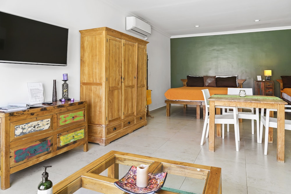 Arubas Bakval Suites 4/50