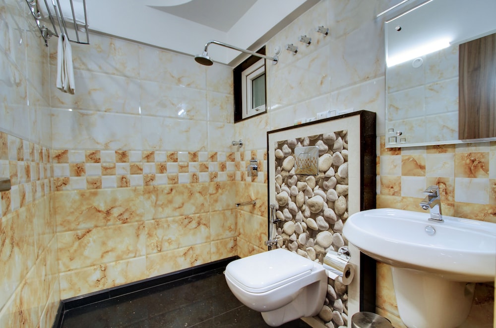 White Castle Corporate Residences 49/50