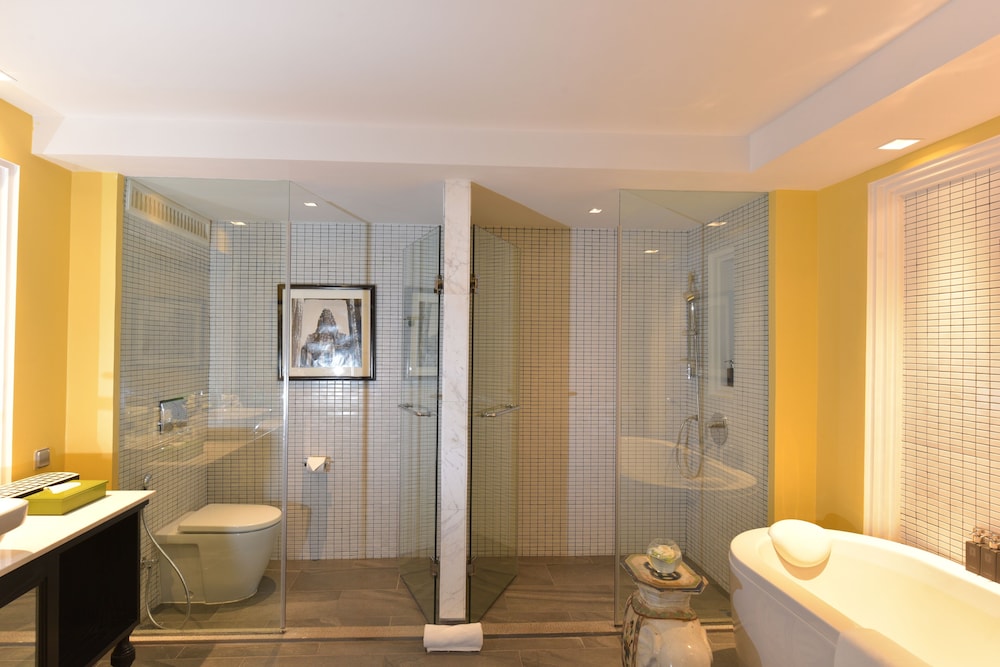 Bayon, Executive, Suite, King Bed