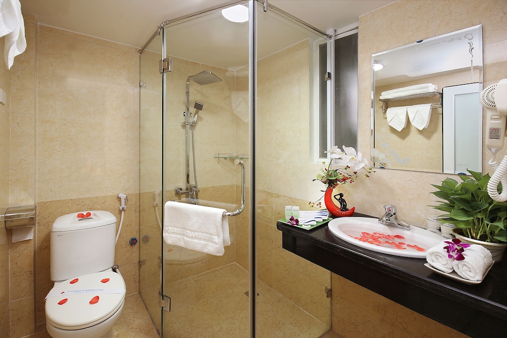 Aquarius Legend Hotel 45/50
