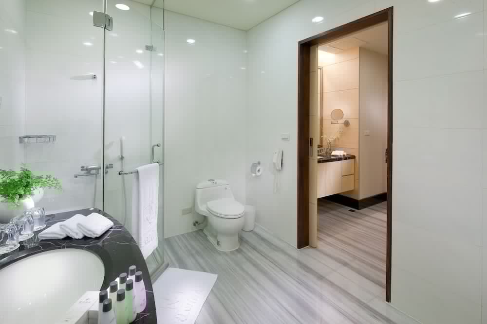 Queena Plaza Hotel Tainan 50/50