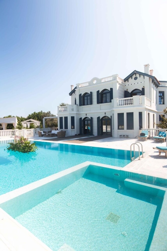 Mikamas Villa 40/45