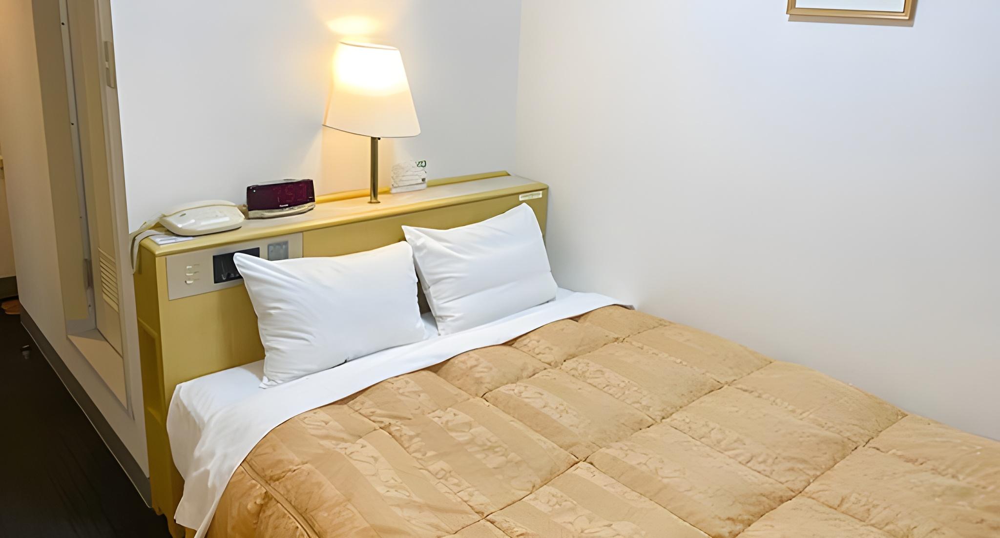 Semi Room, Standard, Semi Double Bed