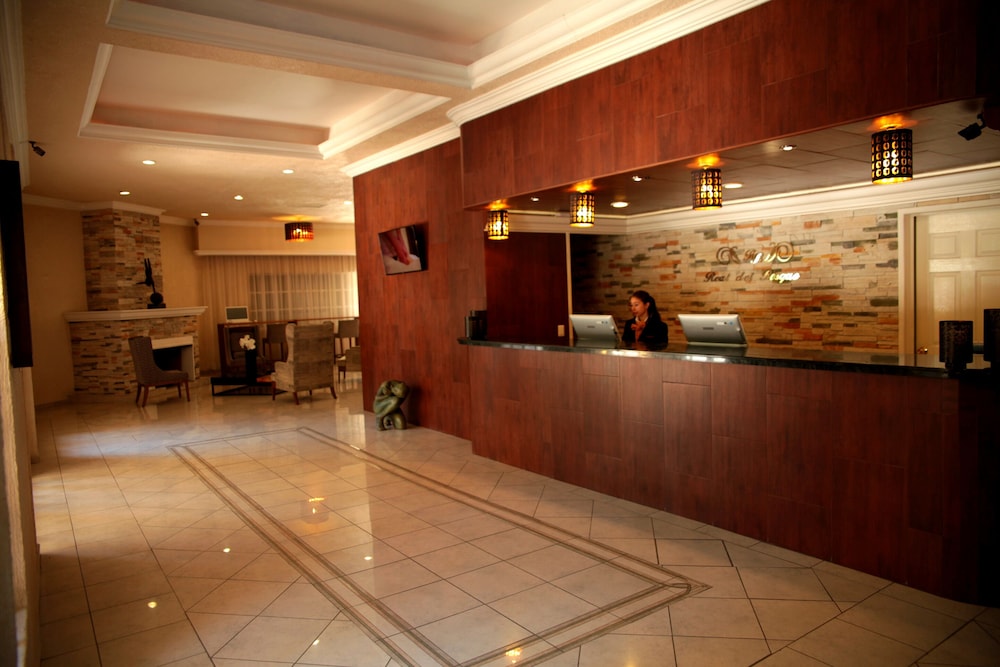 Hotel Real del Bosque 4/36
