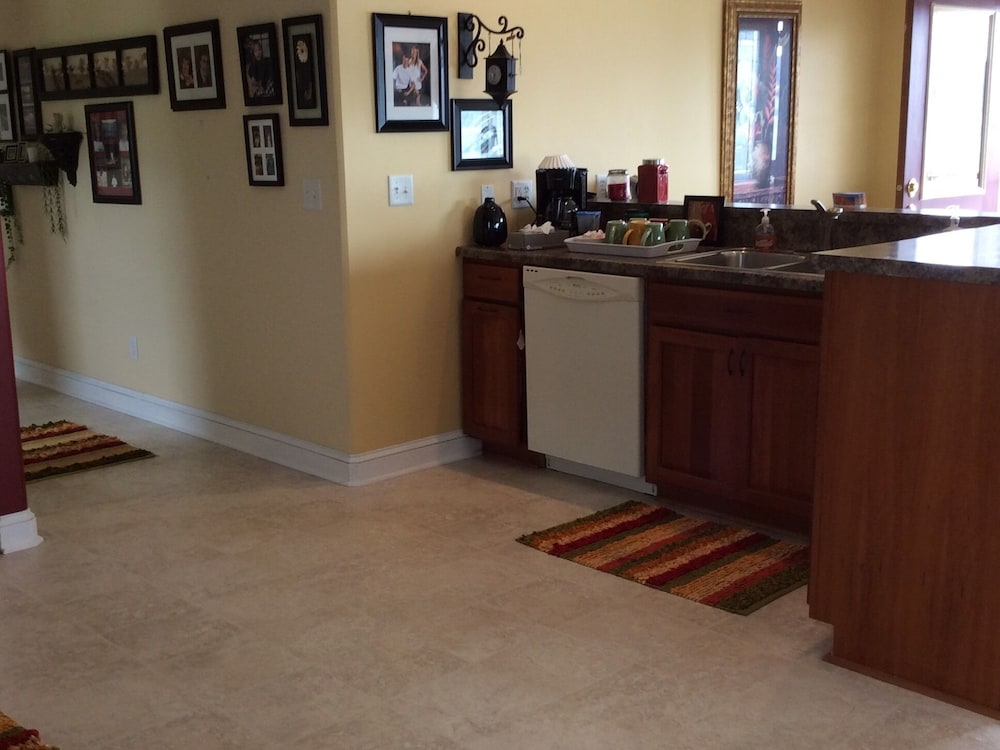 Pictured Rocks Bed and Breakfast 11/61