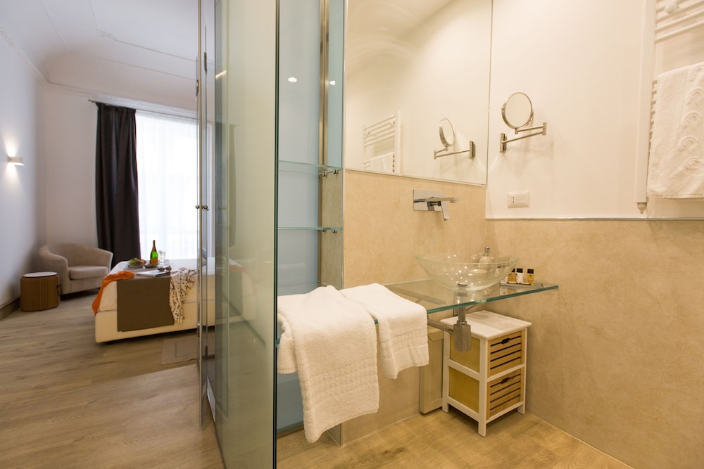 Palermo In Suite Aparthotel Shs 18/52