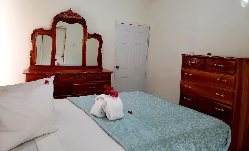 Chateau Margarite Villa 23/50