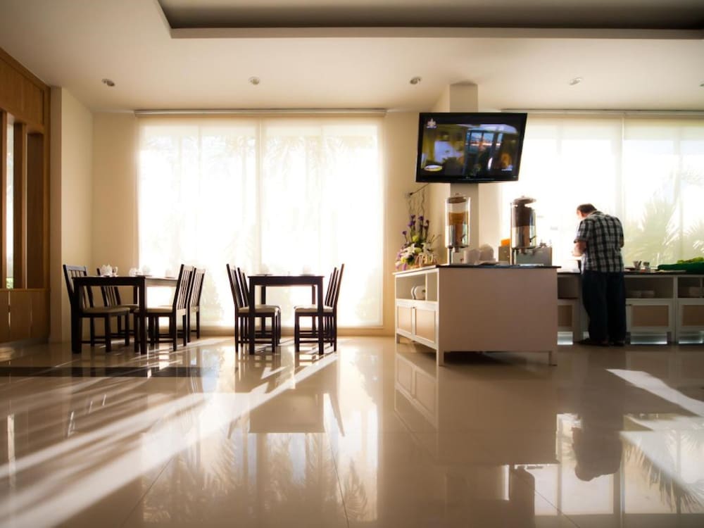 Phavina Hotel & Grand Boutique Rayong 57/72
