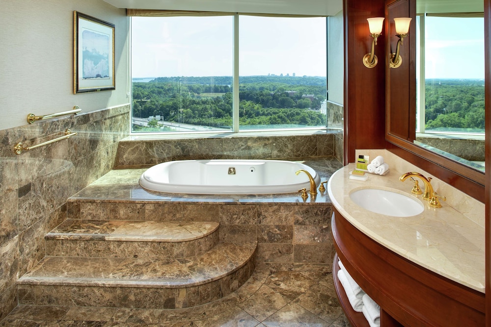 Hilton Lac Leamy 30/86