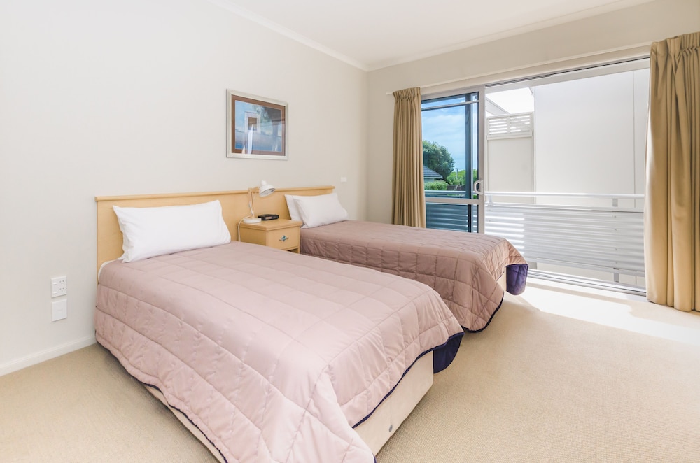 Raumati Sands Resort 10/46