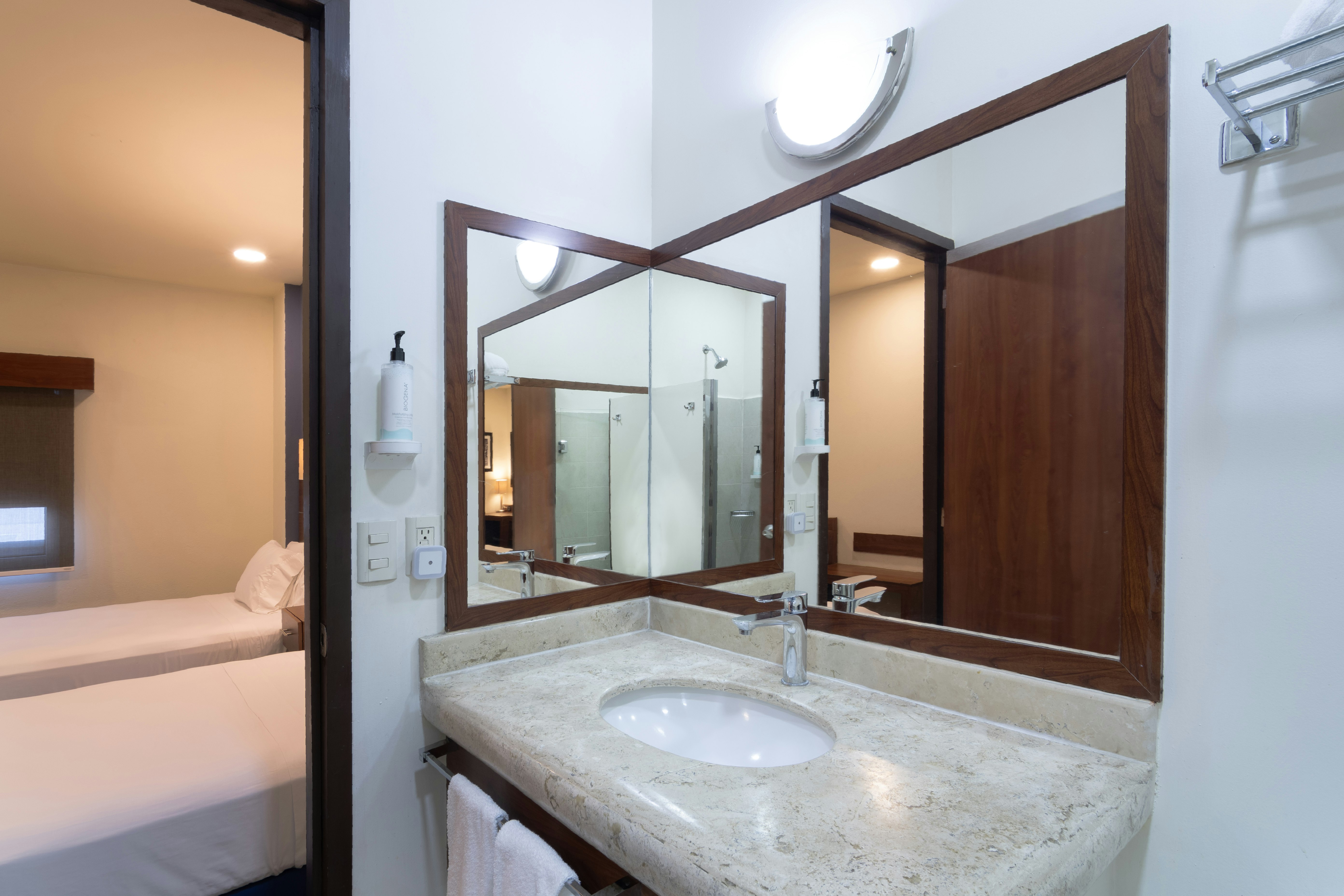 Hampton Inn by Hilton San Juan Del Rio 57/59