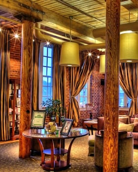 Craddock Terry Hotel, Lynchburg, a Tribute Portfolio Hotel 15/24