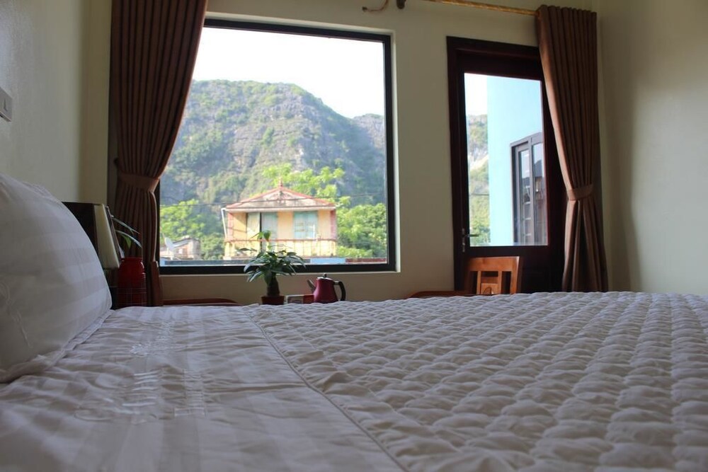 Sierra Homestay 14/65