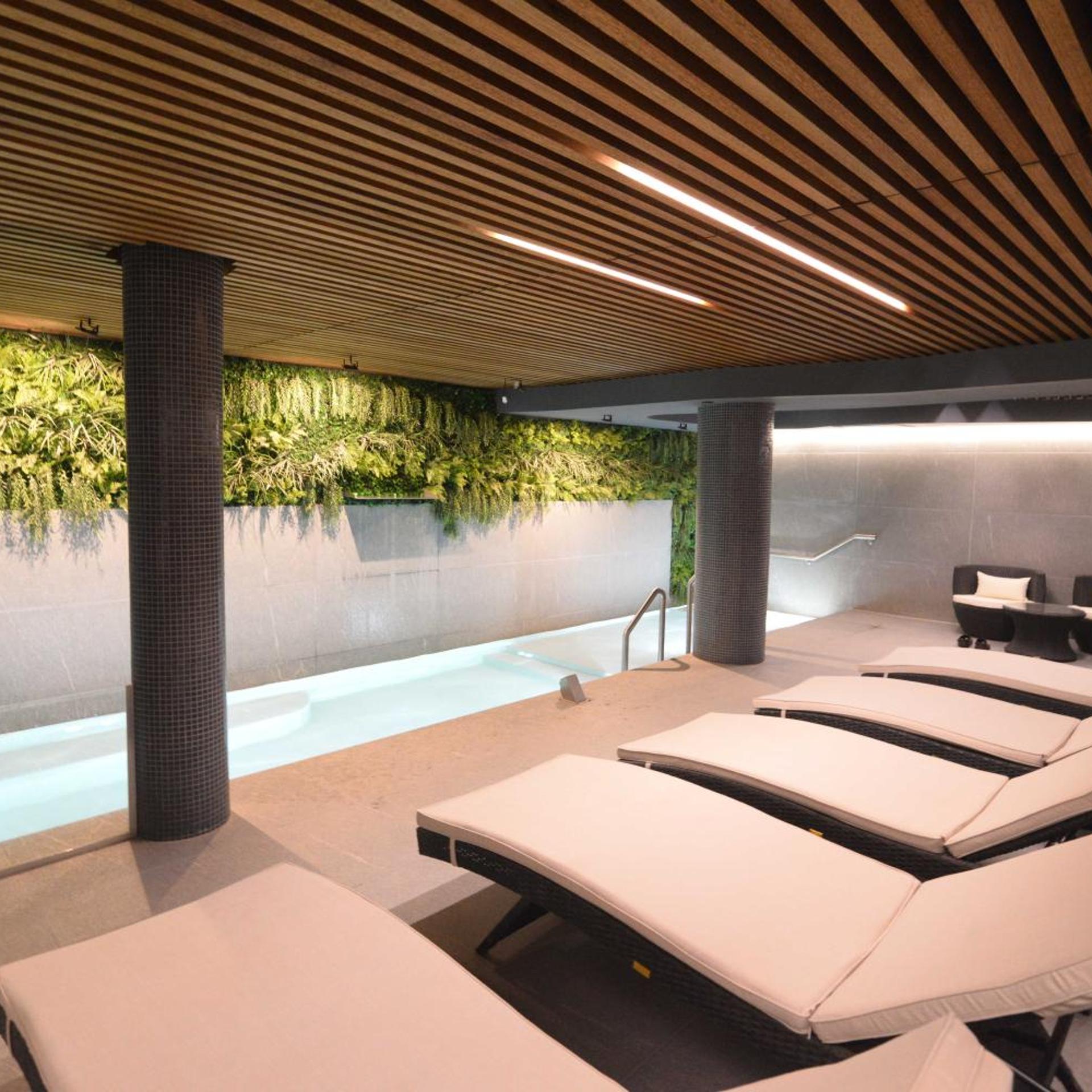 Los Pinos Resort & Spa Termal 25/55