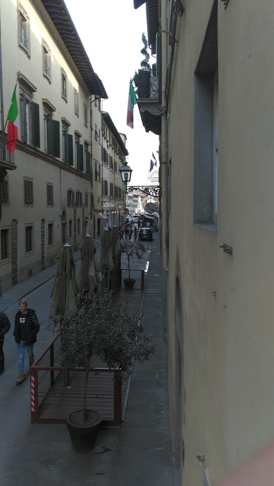 Santa Croce 46/50