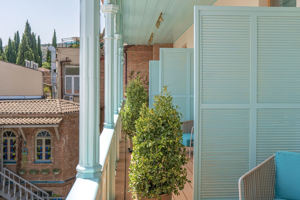 The Blue Fox Hotel, Tbilisi 53/57