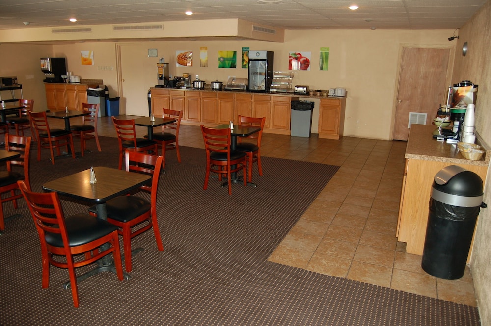 Quality Inn Taos 30/41