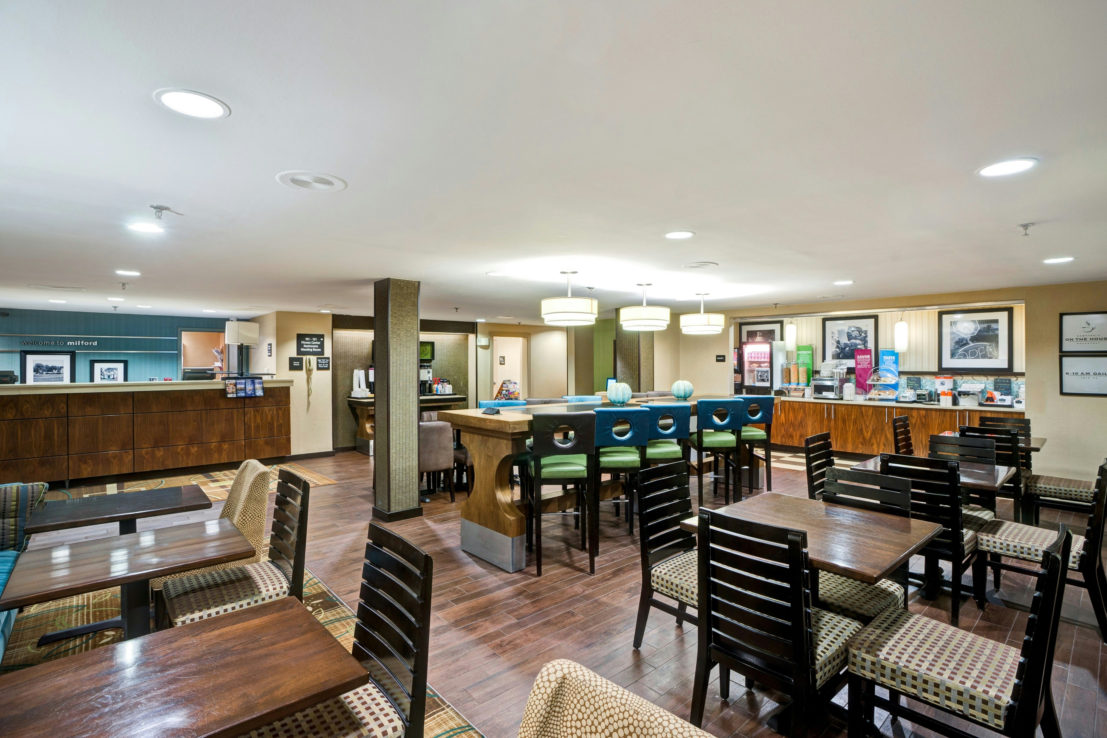 Hampton Inn Milford, CT 58/72