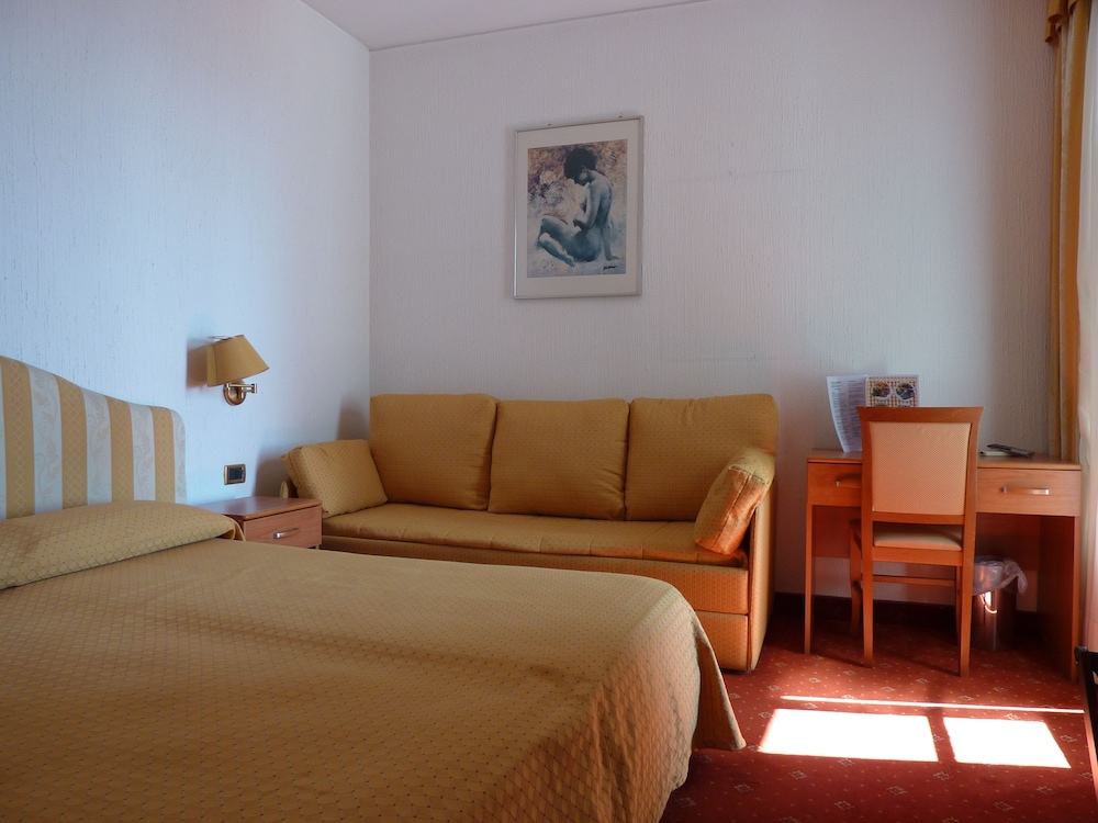Hotel Ariston Montecarlo 13/50